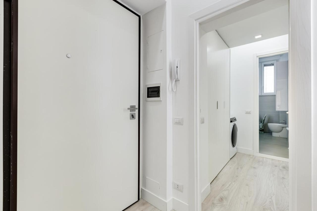 Bmga L The White Crown Apartment In Testaccio Рим Экстерьер фото