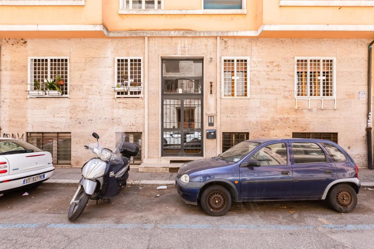 Bmga L The White Crown Apartment In Testaccio Рим Экстерьер фото